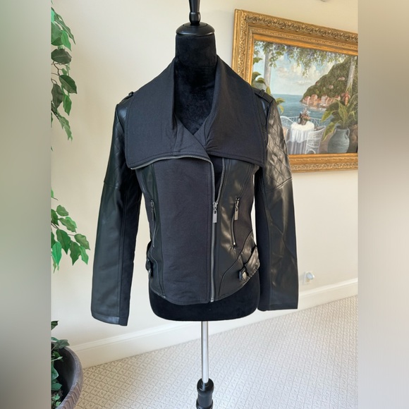Ookie & Lala
Faux Leather Mix
Quilt Drape Jacket - Picture 5 of 10